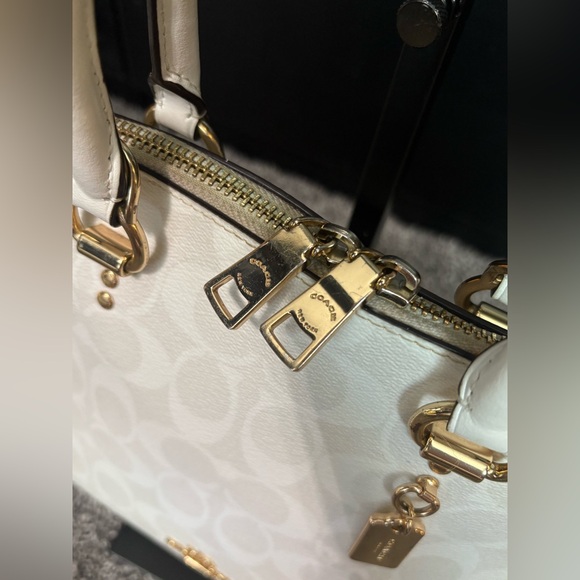 COACH KATY SATCHEL IN SIGNATURE CANVAS - Picture 11 of 17